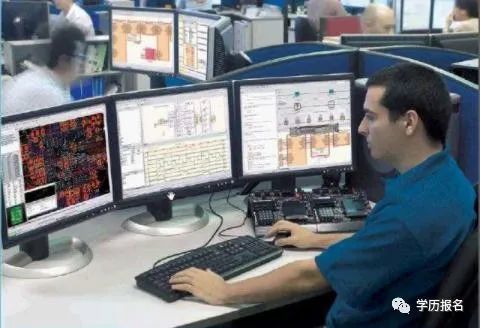 游戲玩家又愛(ài)又恨的職業(yè) 游戲開(kāi)發(fā)工程師與互聯(lián)網(wǎng)游戲設(shè)計(jì)